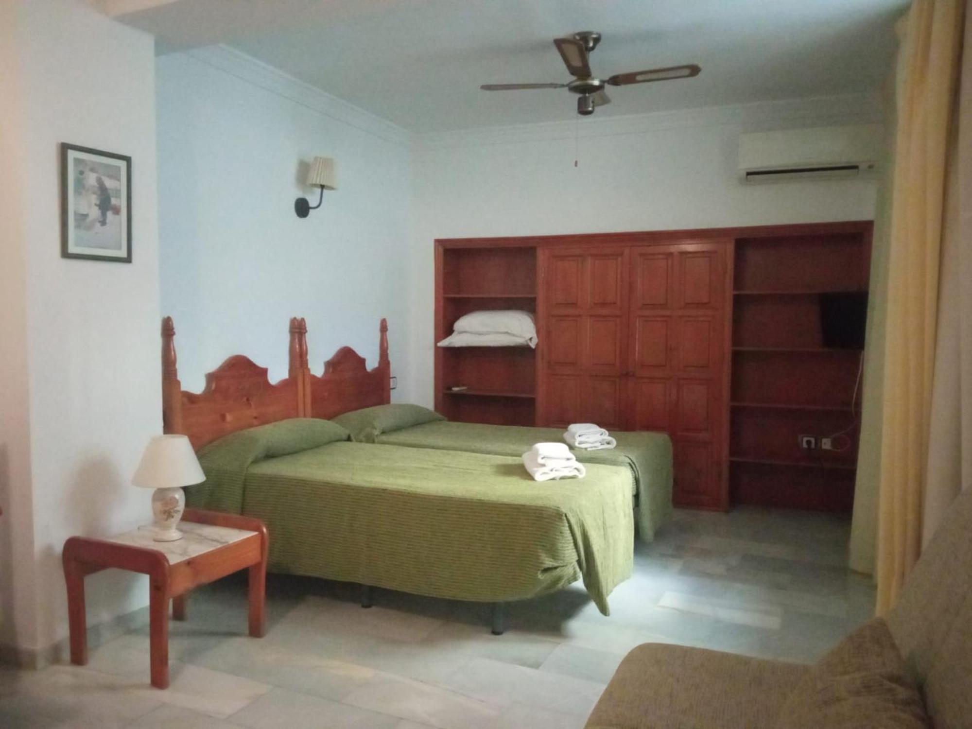 Apartamentos Pepe Mesa Nerja Extérieur photo