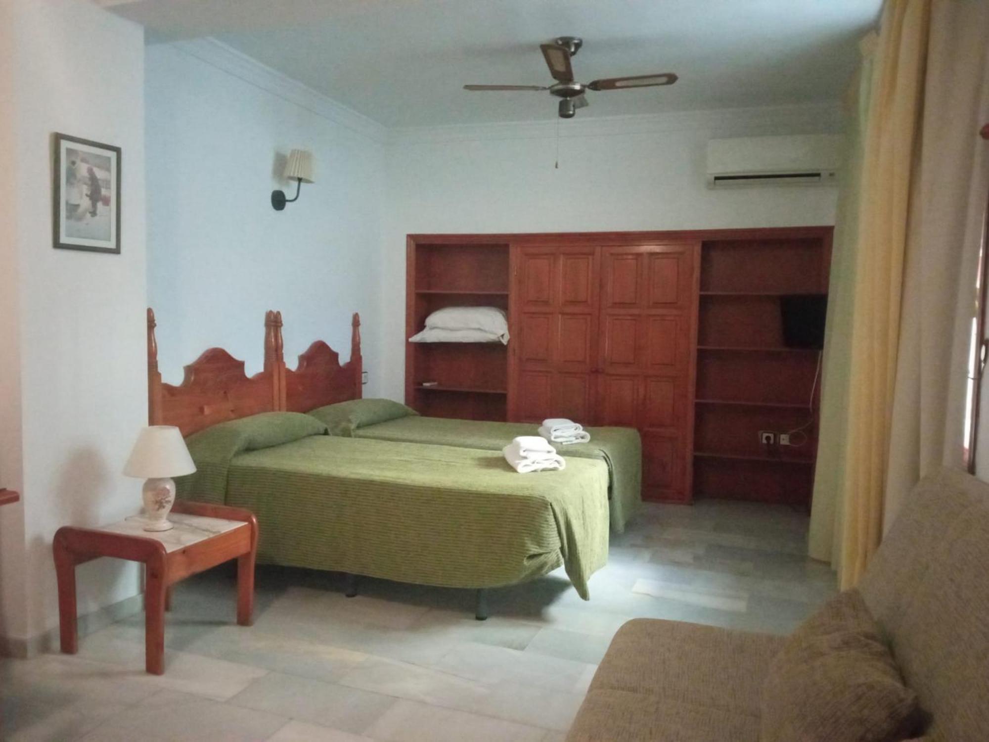 Apartamentos Pepe Mesa Nerja Extérieur photo